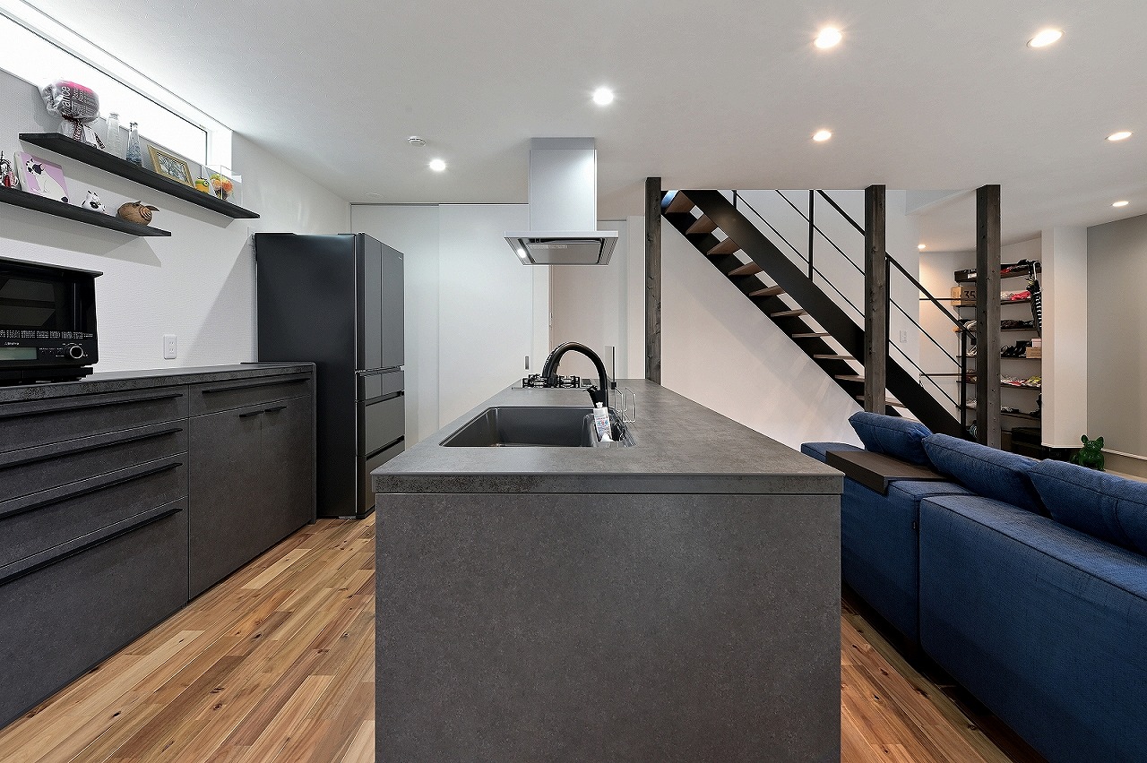 プライベートを守り生活感を見せない家／安城市 GALLERY