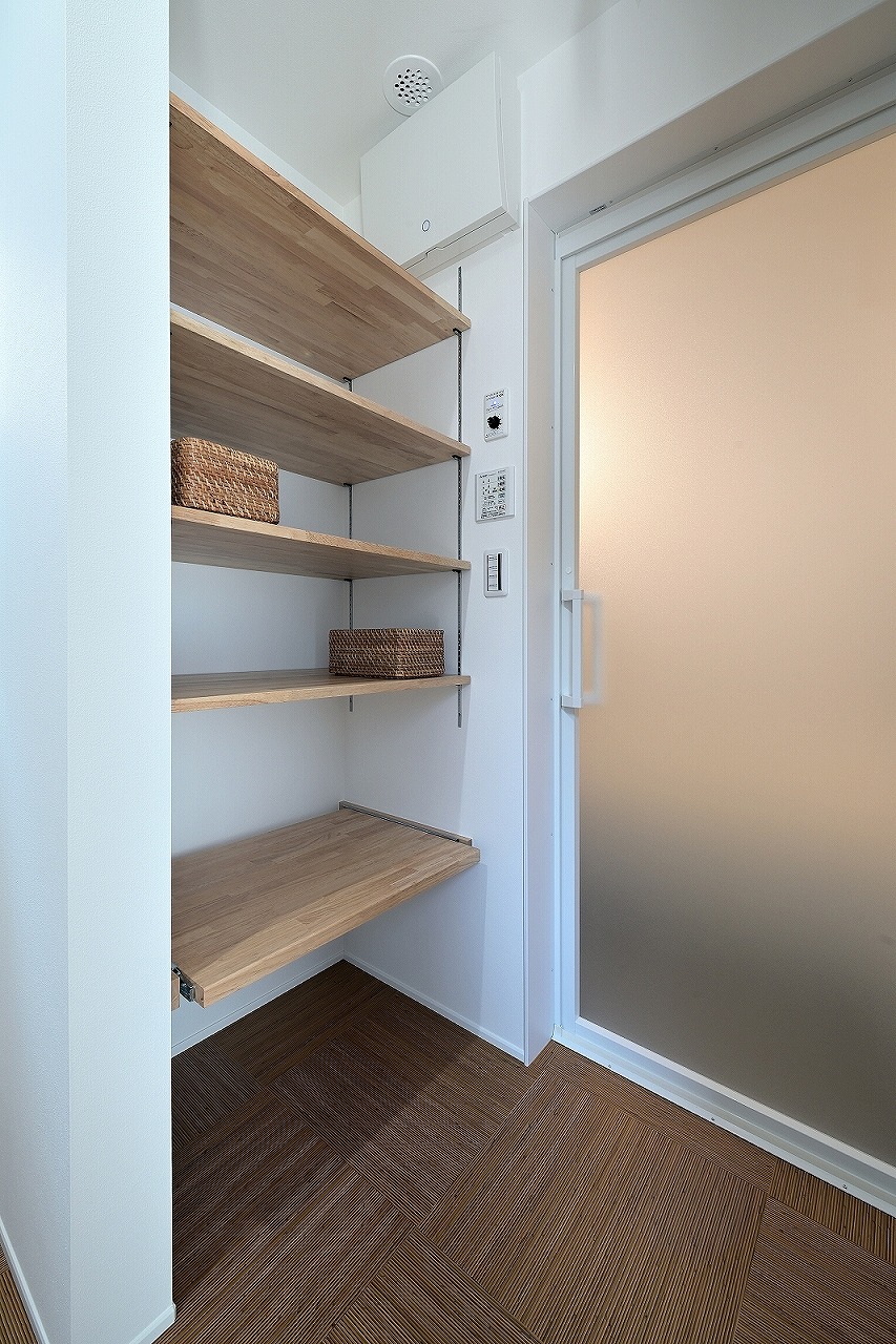 中庭から光が注ぐ快適空間／高浜市 GALLERY