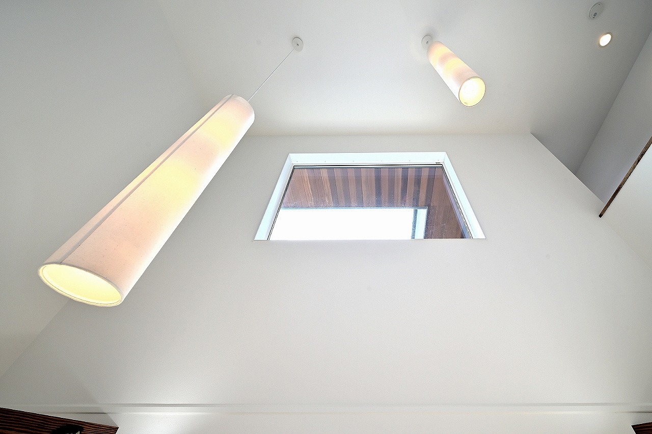 中庭から光が注ぐ快適空間／高浜市 GALLERY