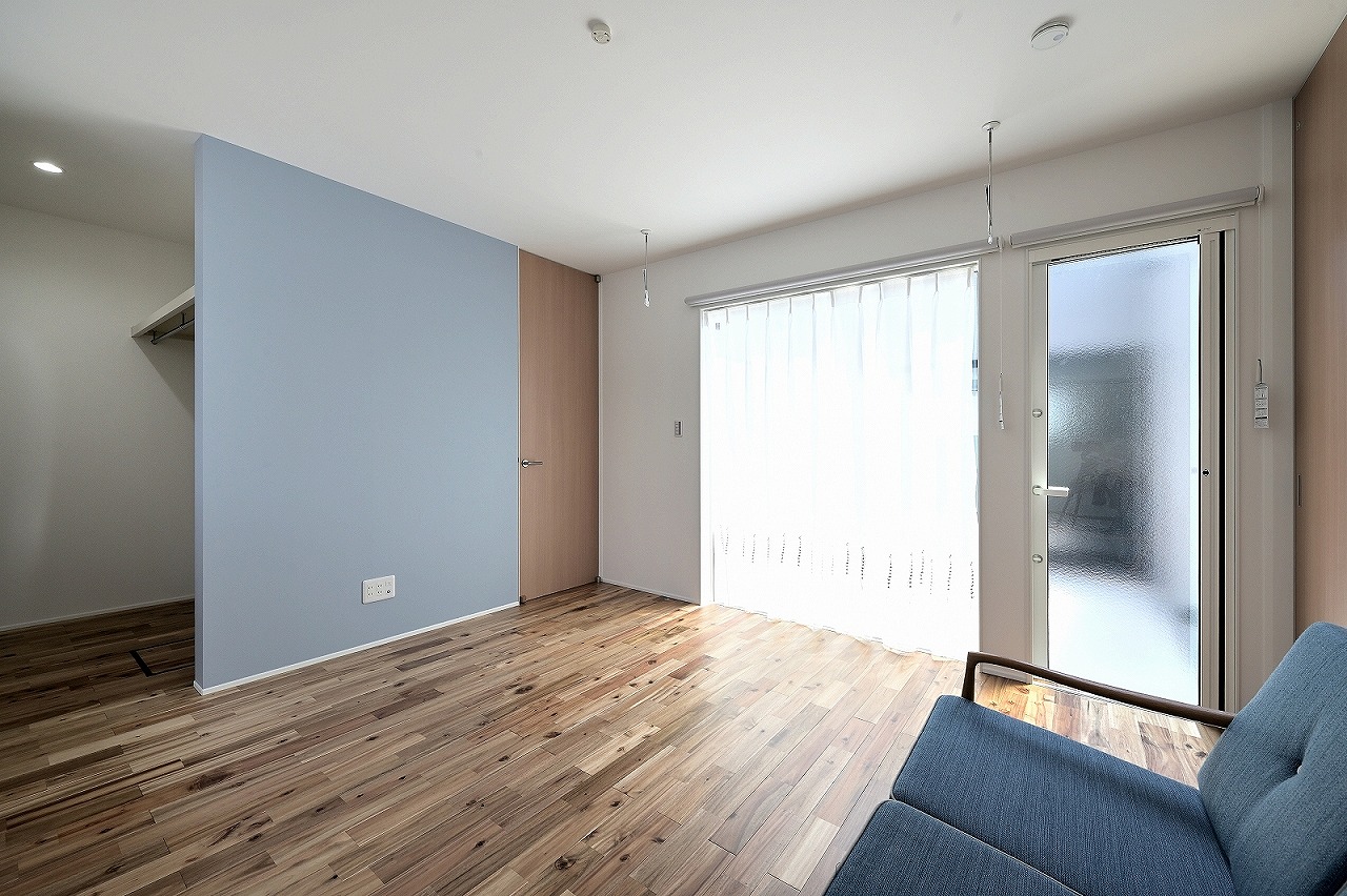 中庭から光が注ぐ快適空間／高浜市 GALLERY