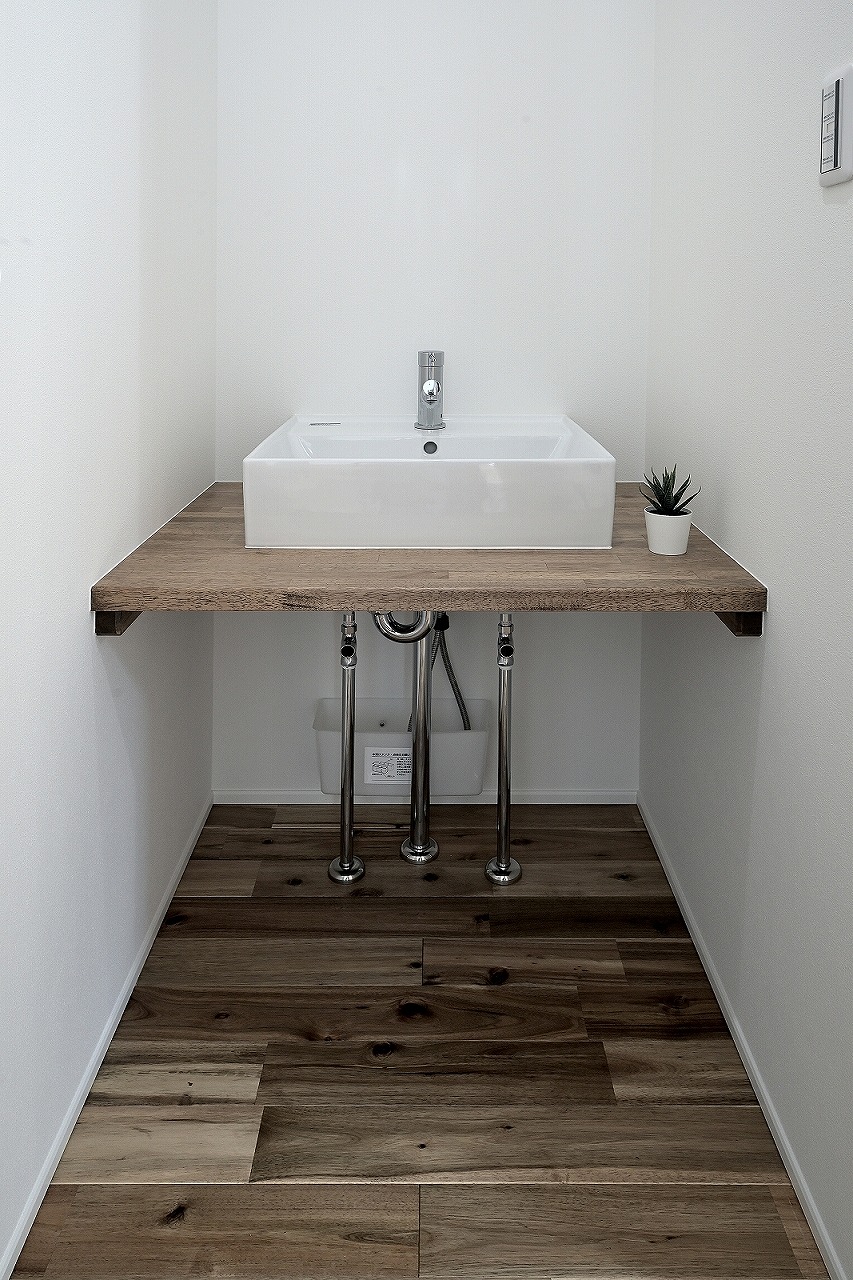 中庭から光が注ぐ快適空間／高浜市 GALLERY