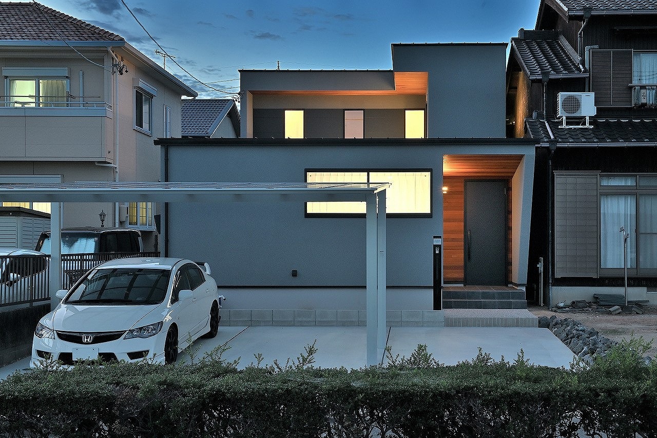 中庭から光が注ぐ快適空間／高浜市 GALLERY