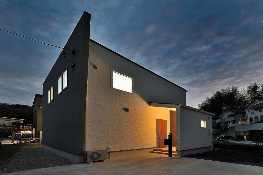 緑に囲まれた家／豊田市